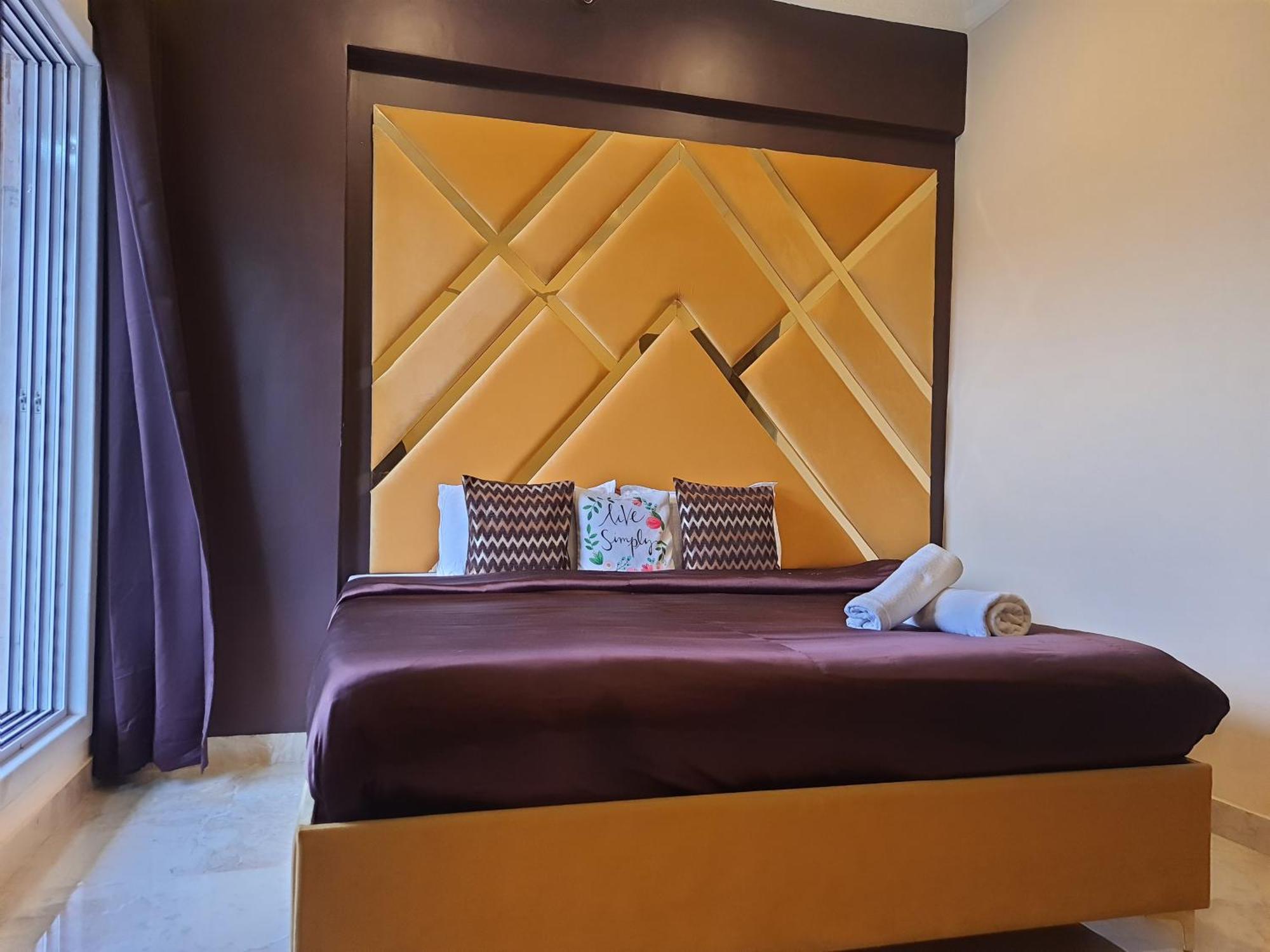 Osi Apartments Lilavati Bandra Мумбаи Номер фото
